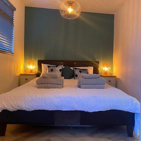 Wootton  Cozy Cabin With Modern Comforts מראה חיצוני תמונה